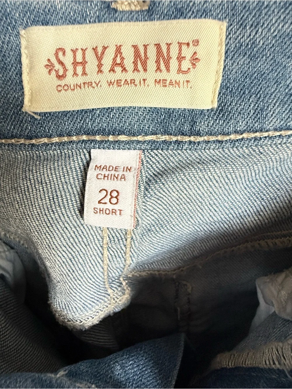 Shyanne Country Tulip Hem Wide Flare Western Jeans Light Wash - Size 28 - Picture 3 of 5